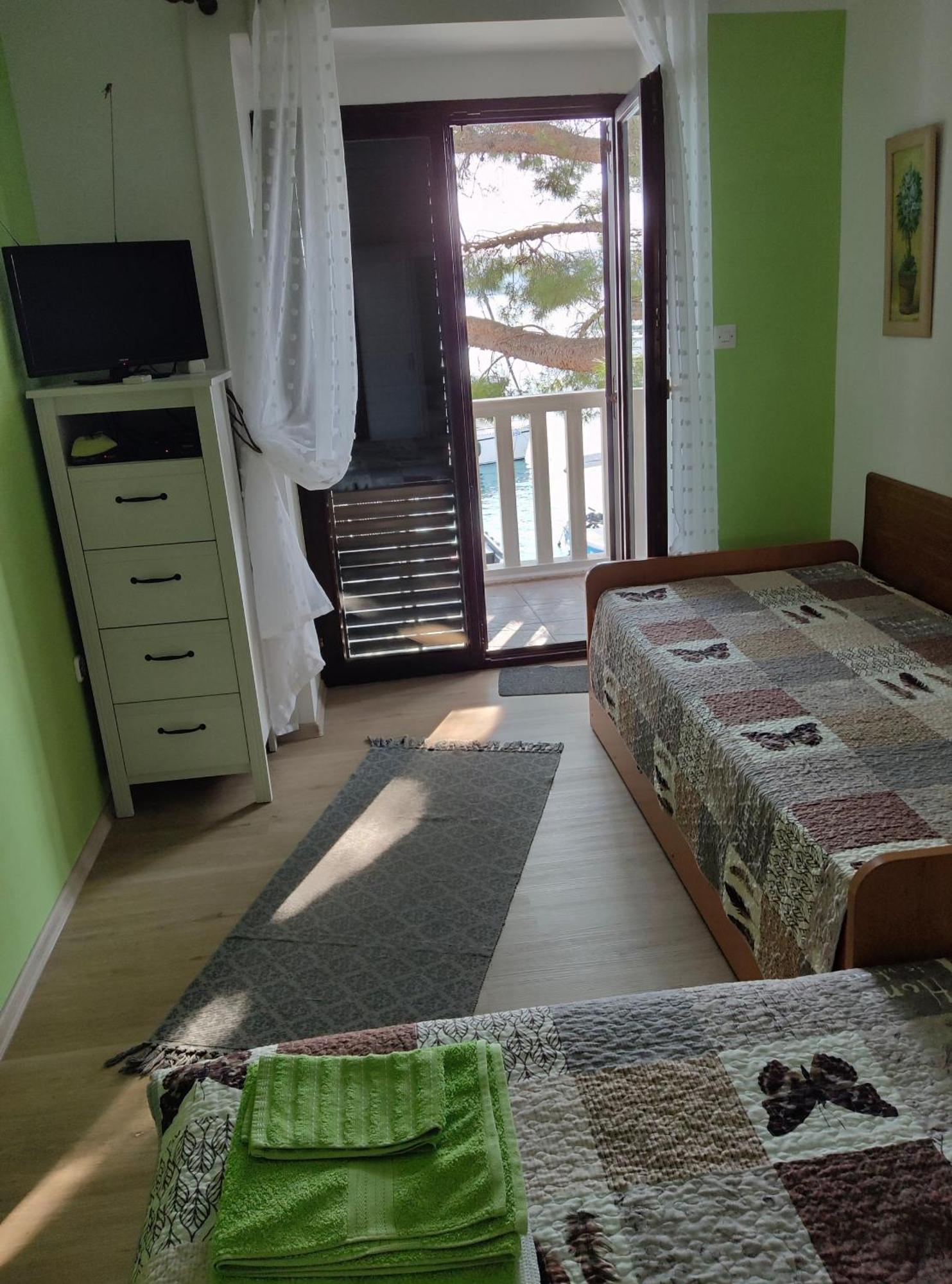 Apartmani Dea יאדראנובו מראה חיצוני תמונה